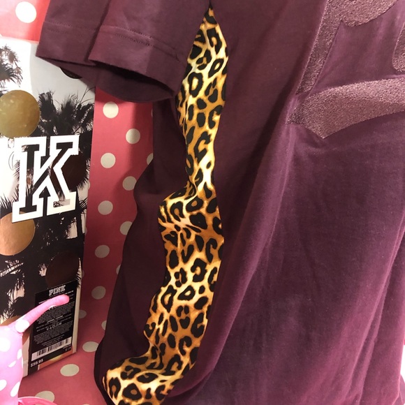 NWT VS PINK maroon leopard Campus Tee - Picture 2 of 5